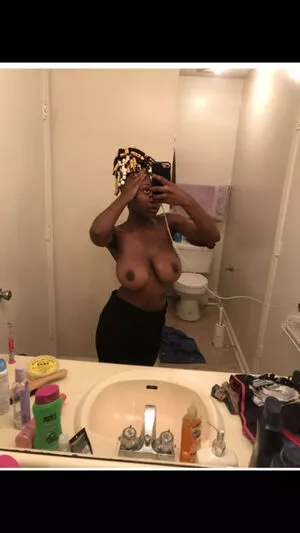 Noelle KaylahRich / bbia.k / kaylaraerich / noellefoley nude photo #0004