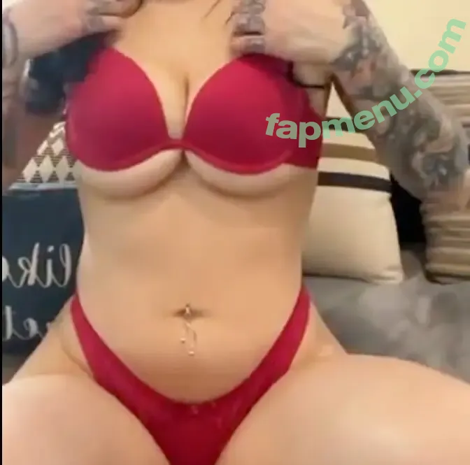 noelleeaston nude photo #0150 (noelleshow)