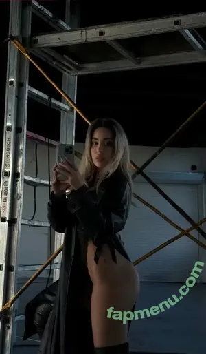 Noemi Demeter / dear.demeter / noemidemeter nude photo #0036