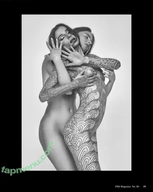 Noémie Doragon / noemiedoragon / noemiedufresne nude photo #0018