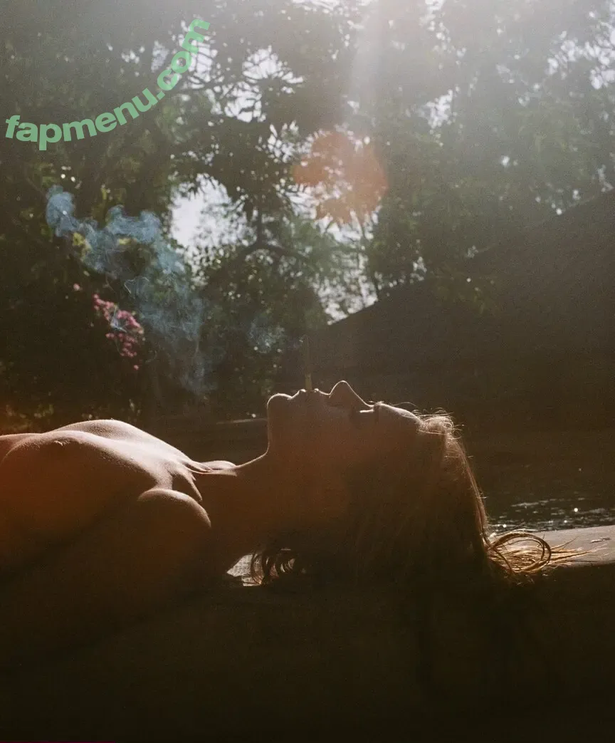 Noemie Neuens nude photo #0257 (noemieneuens)