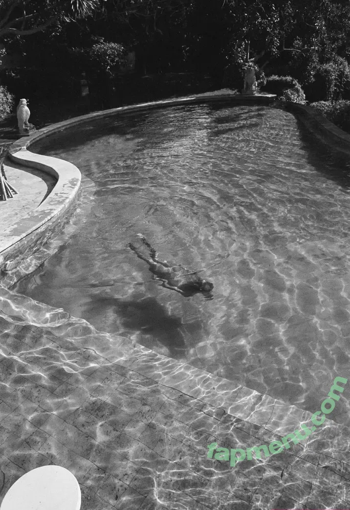 Noemie Neuens nude photo #0263 (noemieneuens)