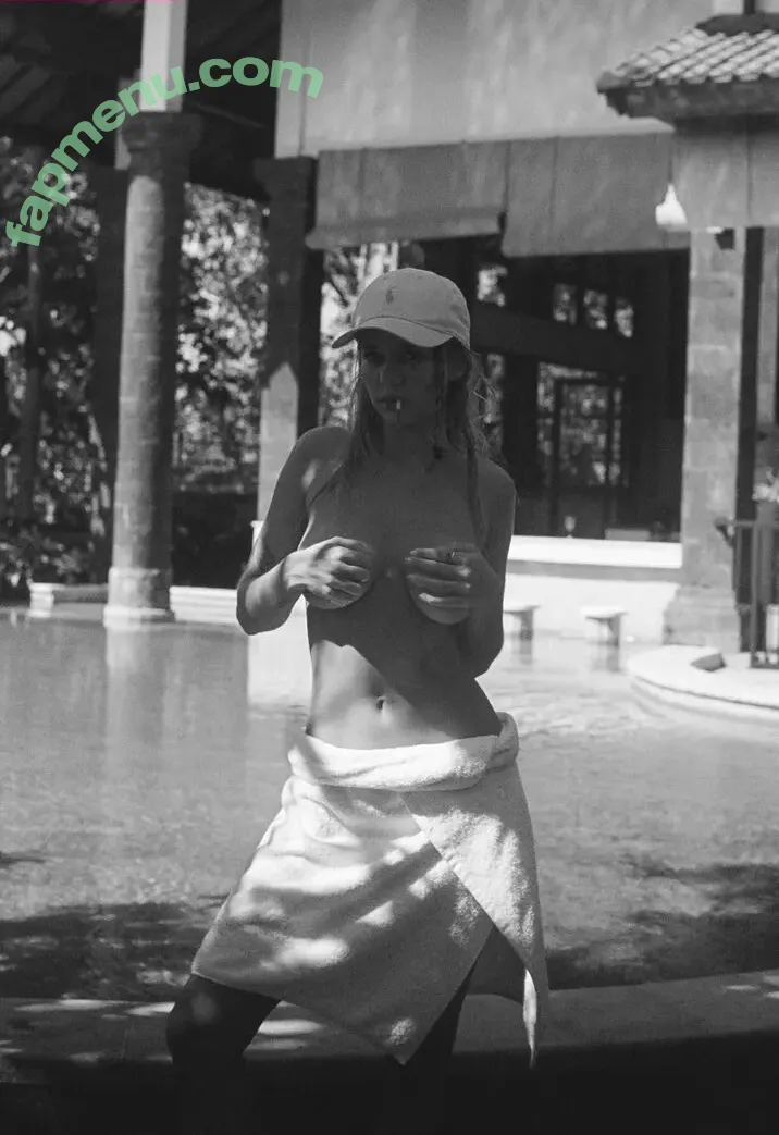 Noemie Neuens nude photo #0268 (noemieneuens)