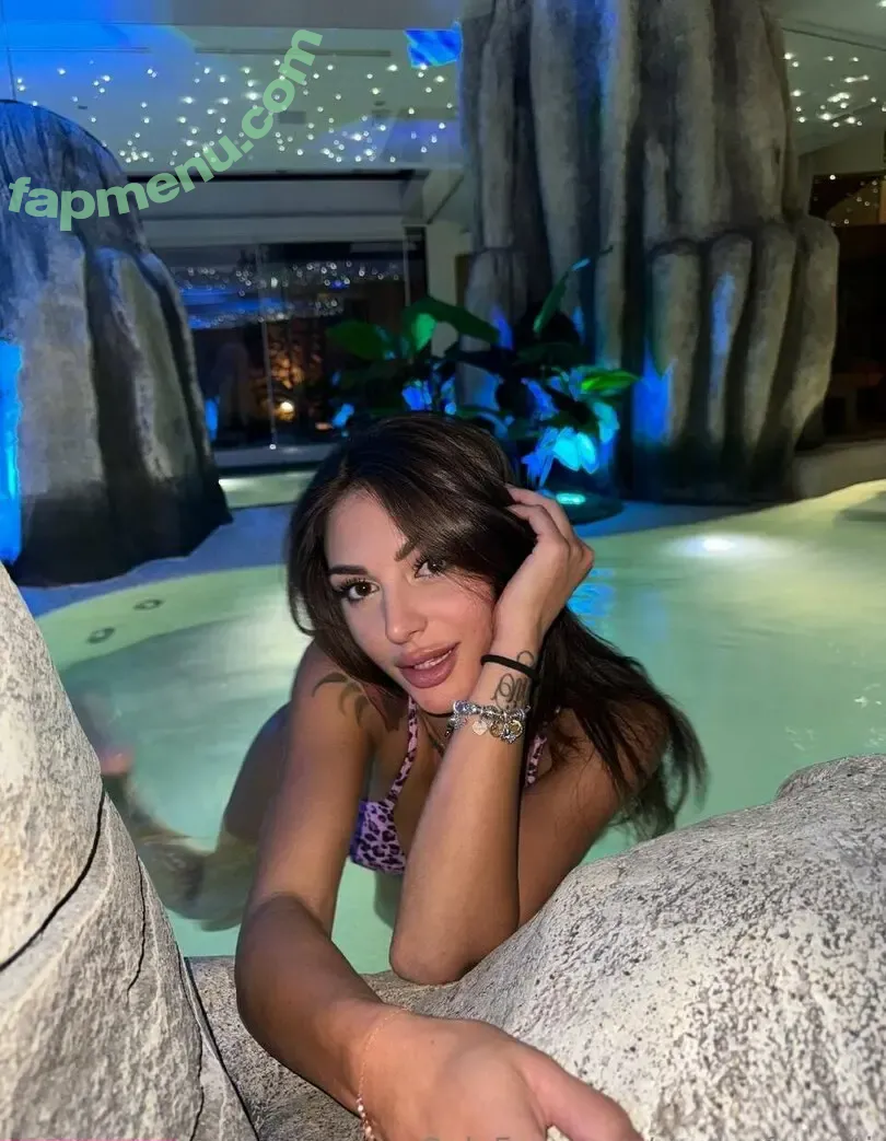 noemyferretti nude photo #0007 (noemy.ferretti)