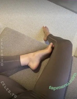 NoFaceLou / lou.socks / no.face.lou nude photo #0420