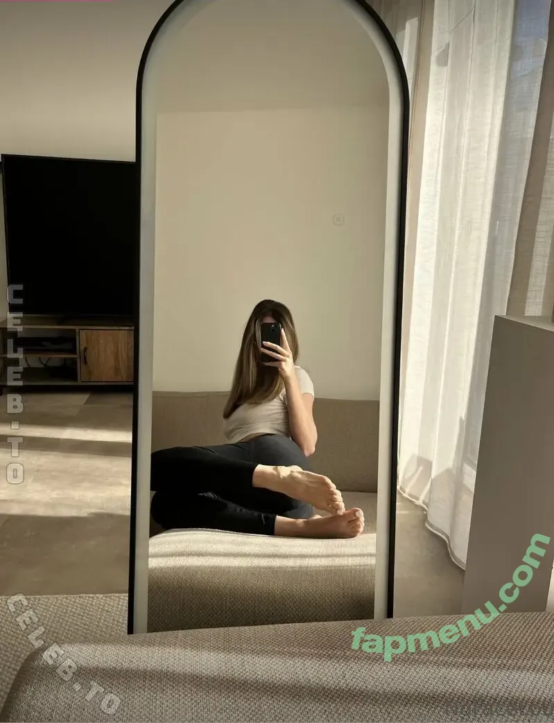 NoFaceLou nude photo #0446 (lou.socks / no.face.lou)