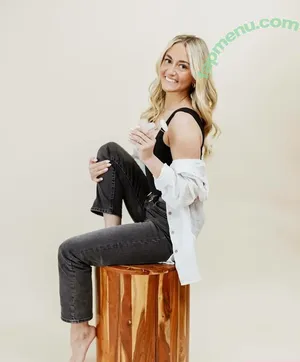 Nolah Grundy / nolah.grundy / nolah04 nude photo #0020