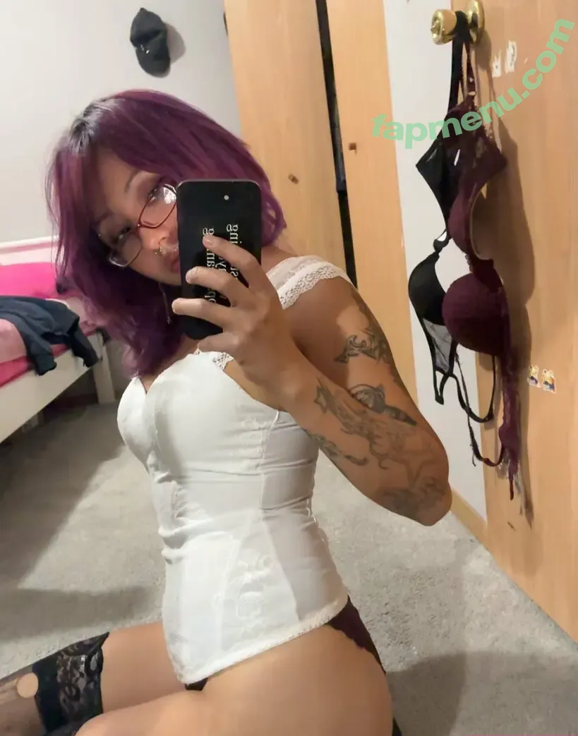 nomamesnico nude photo #0146 (n.nyquil / nomamesnicole)