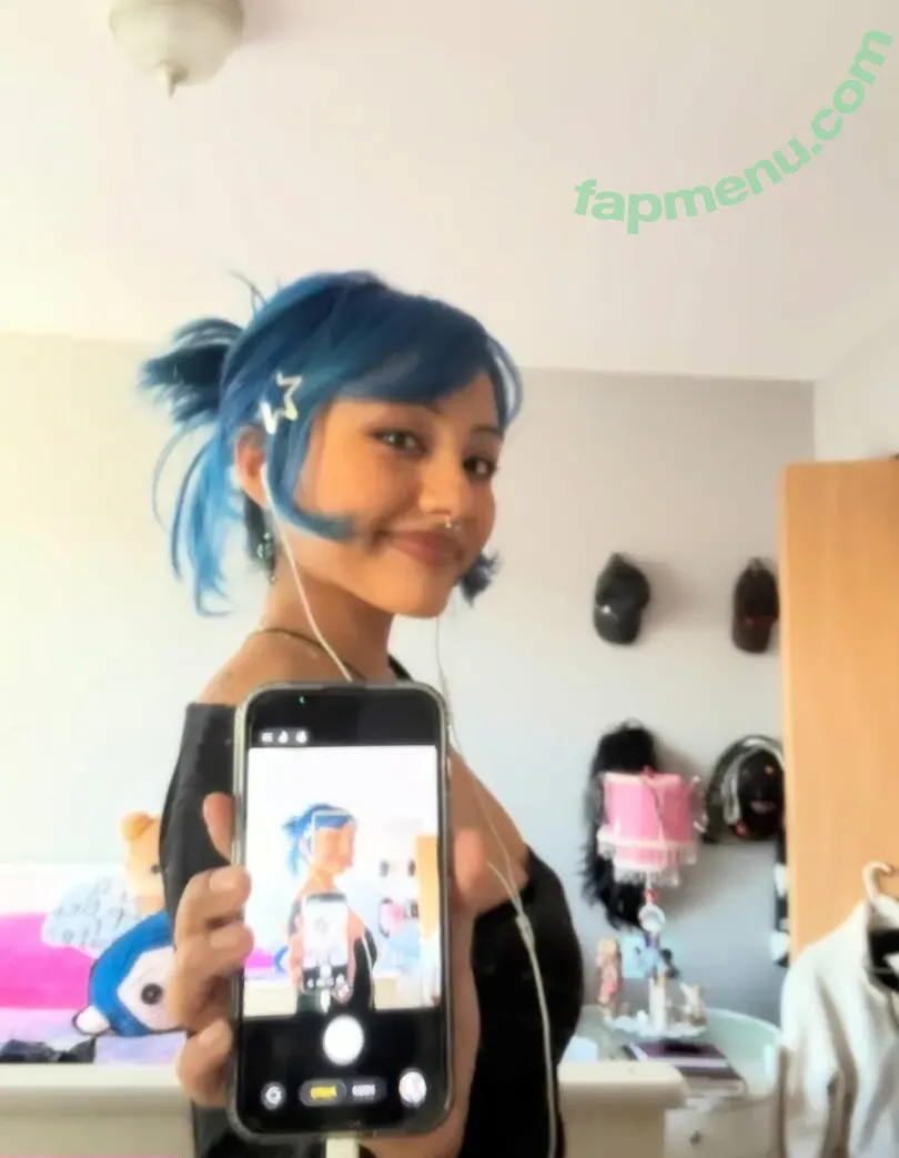 nomamesnico nude photo #0234 (n.nyquil / nomamesnicole)