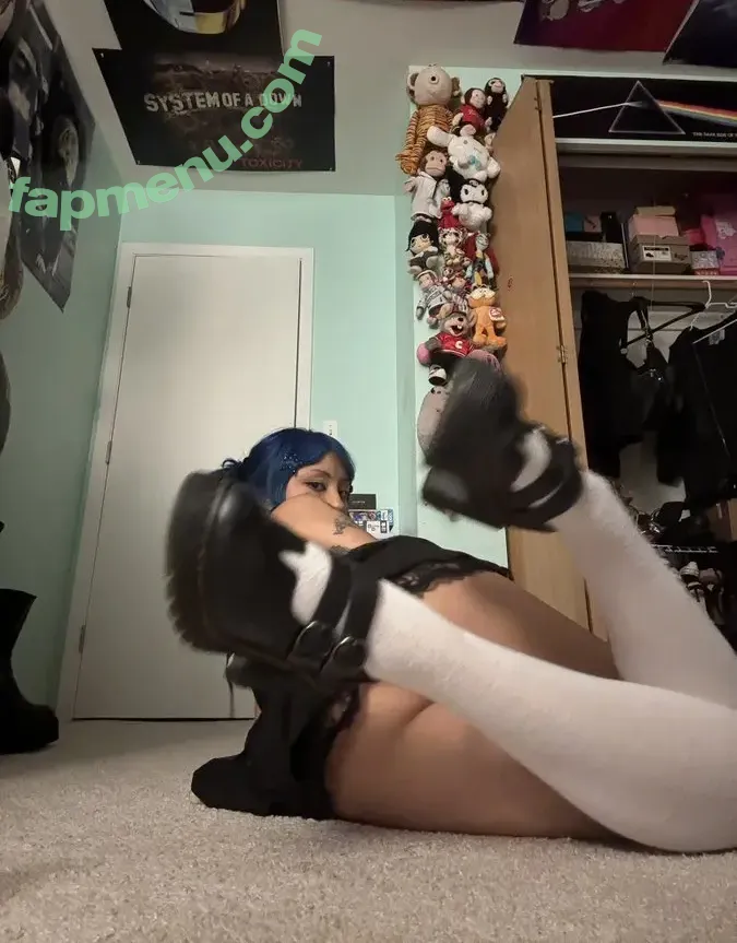 nomamesnico nude photo #0240 (n.nyquil / nomamesnicole)