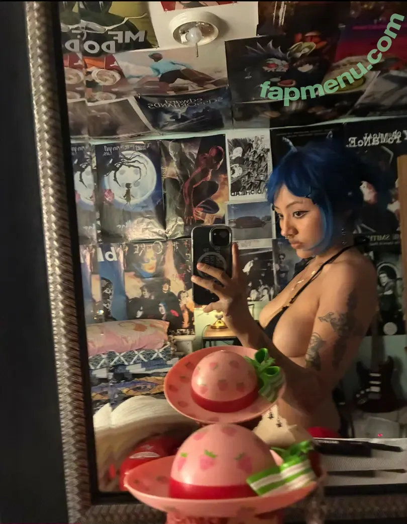 nomamesnico nude photo #0248 (n.nyquil / nomamesnicole)