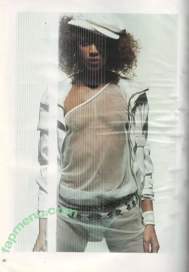 Noémie Lenoir nude photo #0055 (NoemieLenoirOff)
