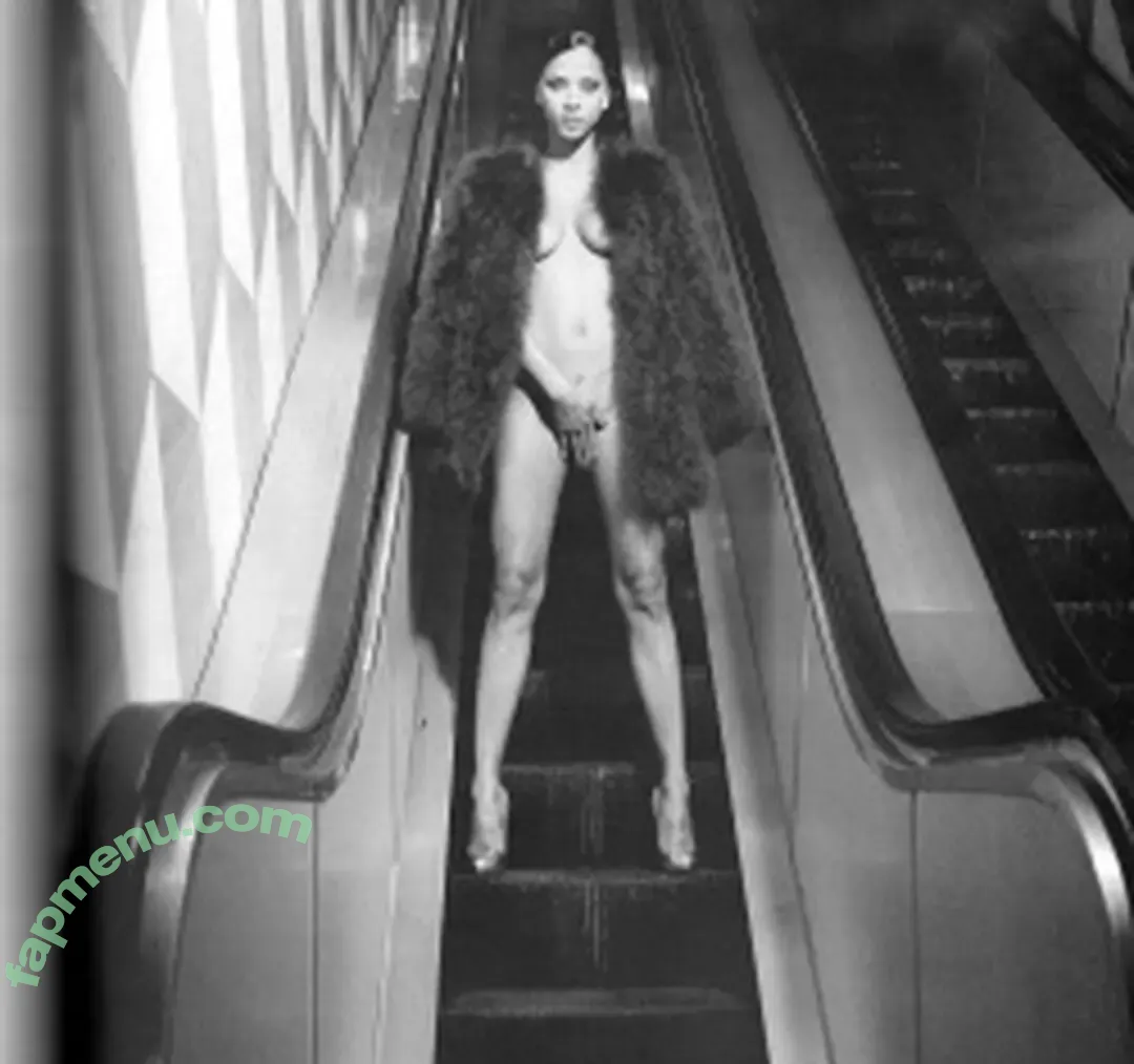 Noémie Lenoir nude photo #0164 (NoemieLenoirOff)