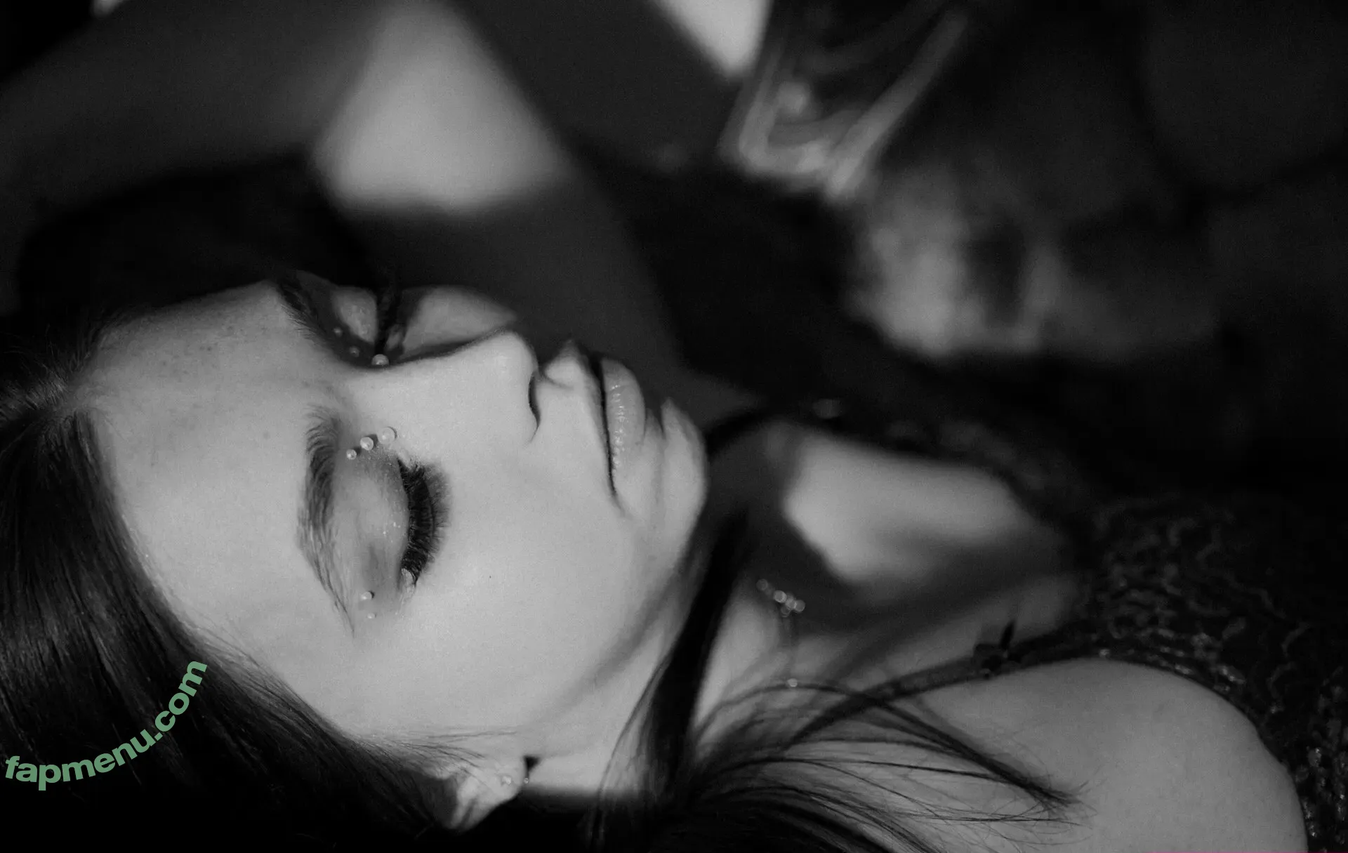 nomoreofever nude photo #0007 (nownevershop)
