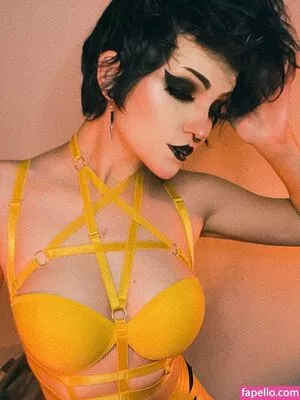Nonbinate / M Blackburn nude photo #1039