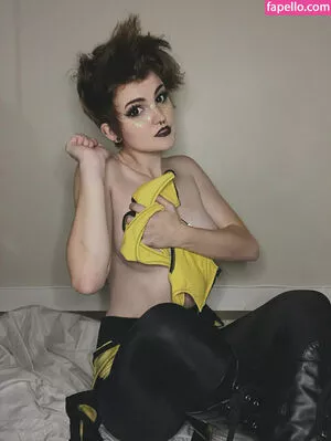Nonbinate / M Blackburn nude photo #1114
