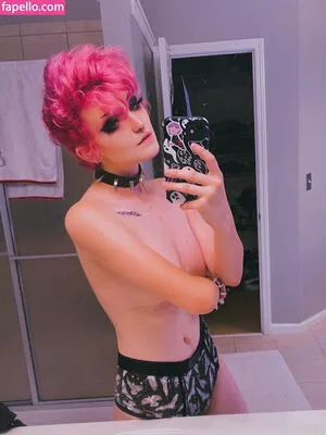 Nonbinate / M Blackburn nude photo #1167