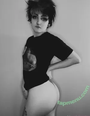 Nonbinate / M Blackburn nude photo #1474
