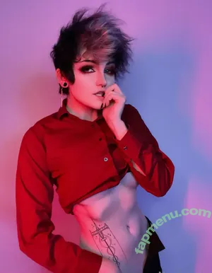 Nonbinate / M Blackburn nude photo #1477