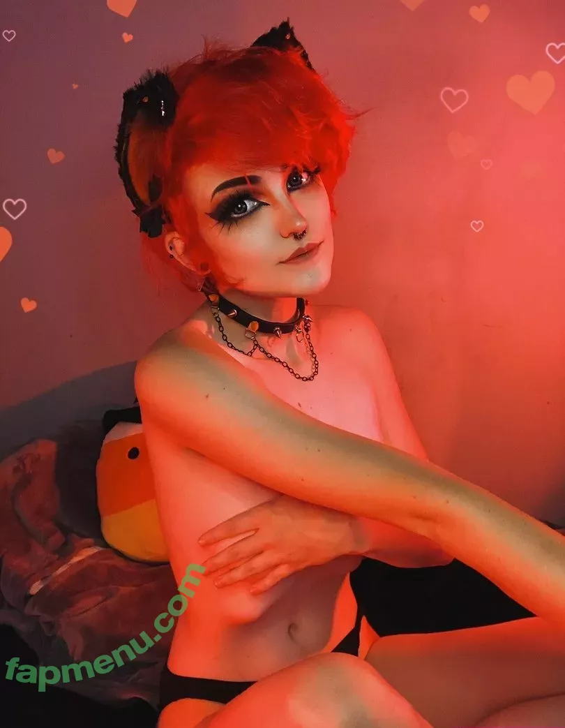 Nonbinate nude photo #1061 (M Blackburn)