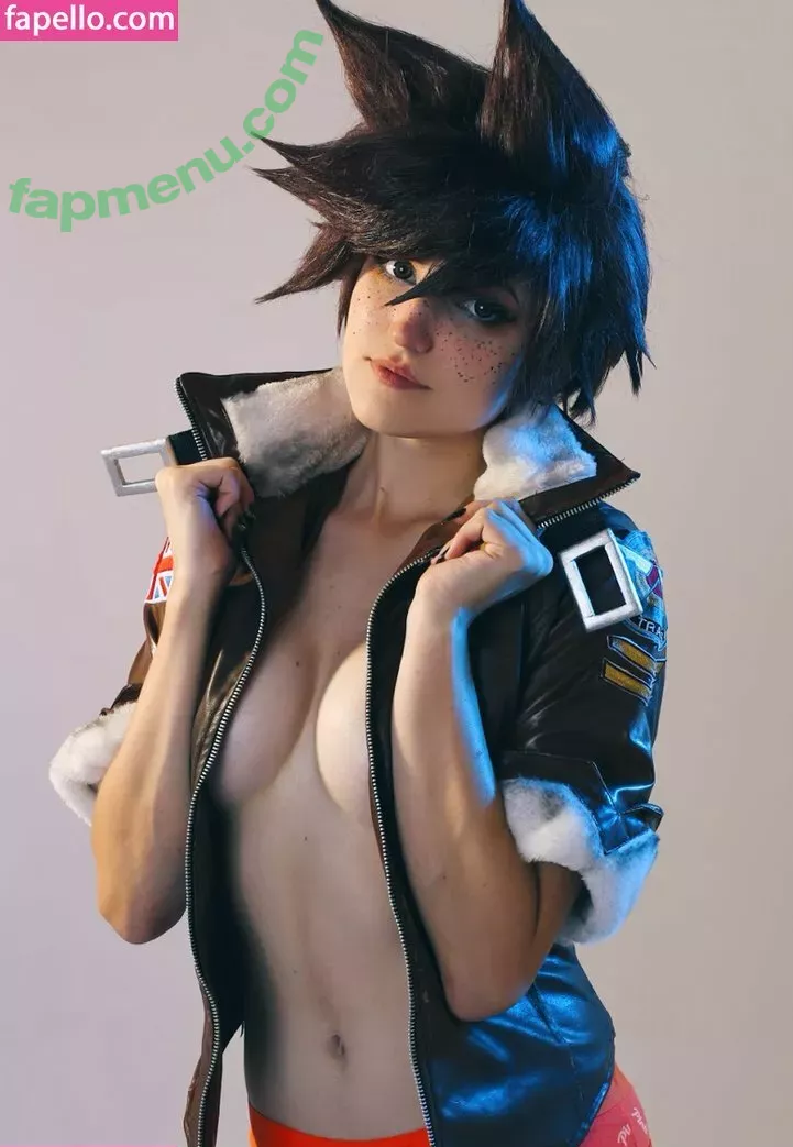Nonbinate nude photo #1079 (M Blackburn)