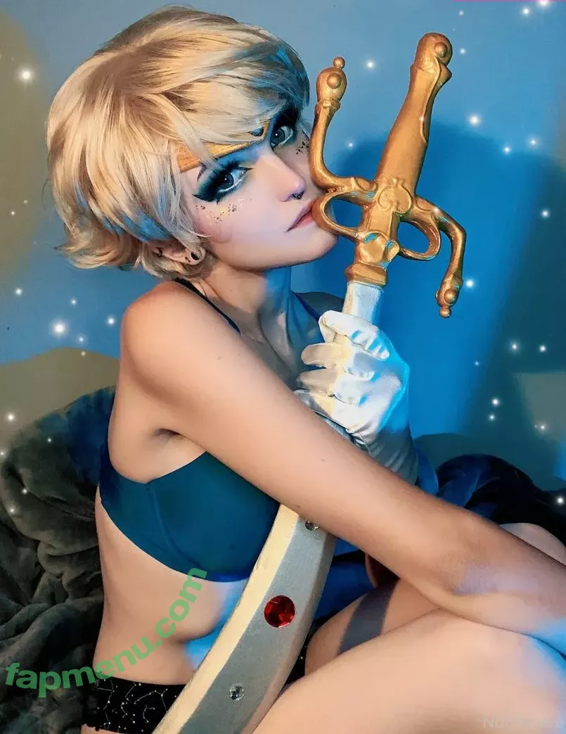 Nonbinate nude photo #1082 (M Blackburn)