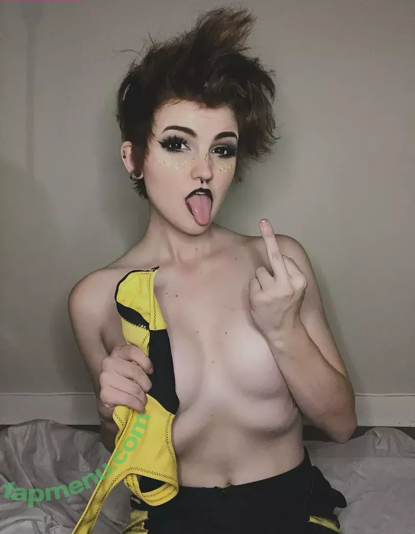 Nonbinate nude photo #1084 (M Blackburn)