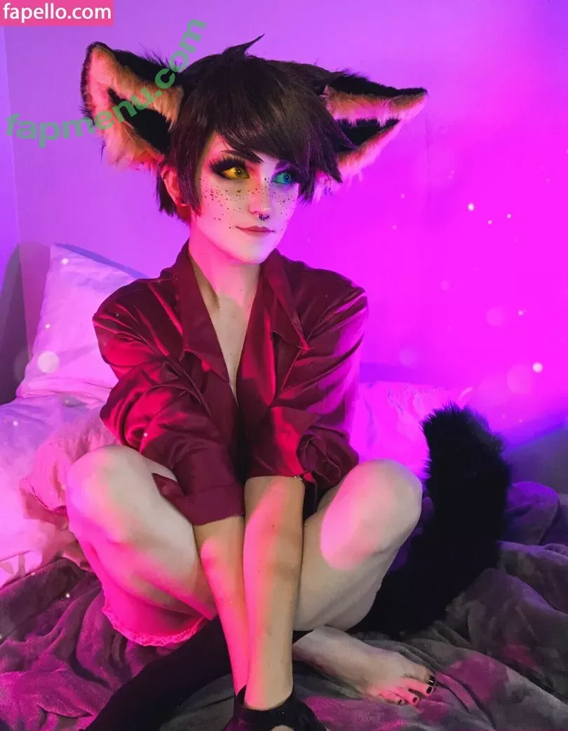 Nonbinate nude photo #1133 (M Blackburn)