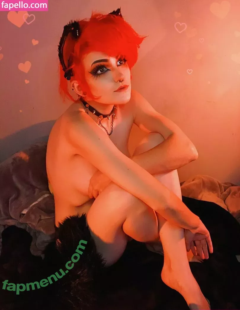 Nonbinate nude photo #1139 (M Blackburn)