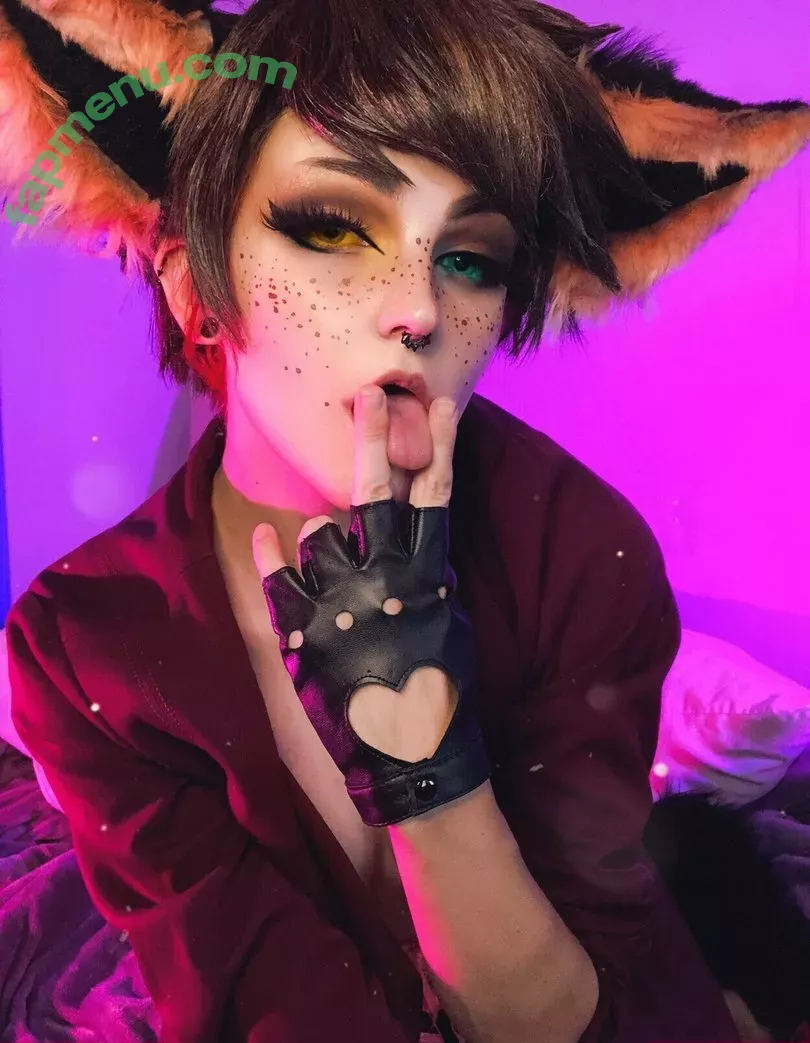 Nonbinate nude photo #1147 (M Blackburn)