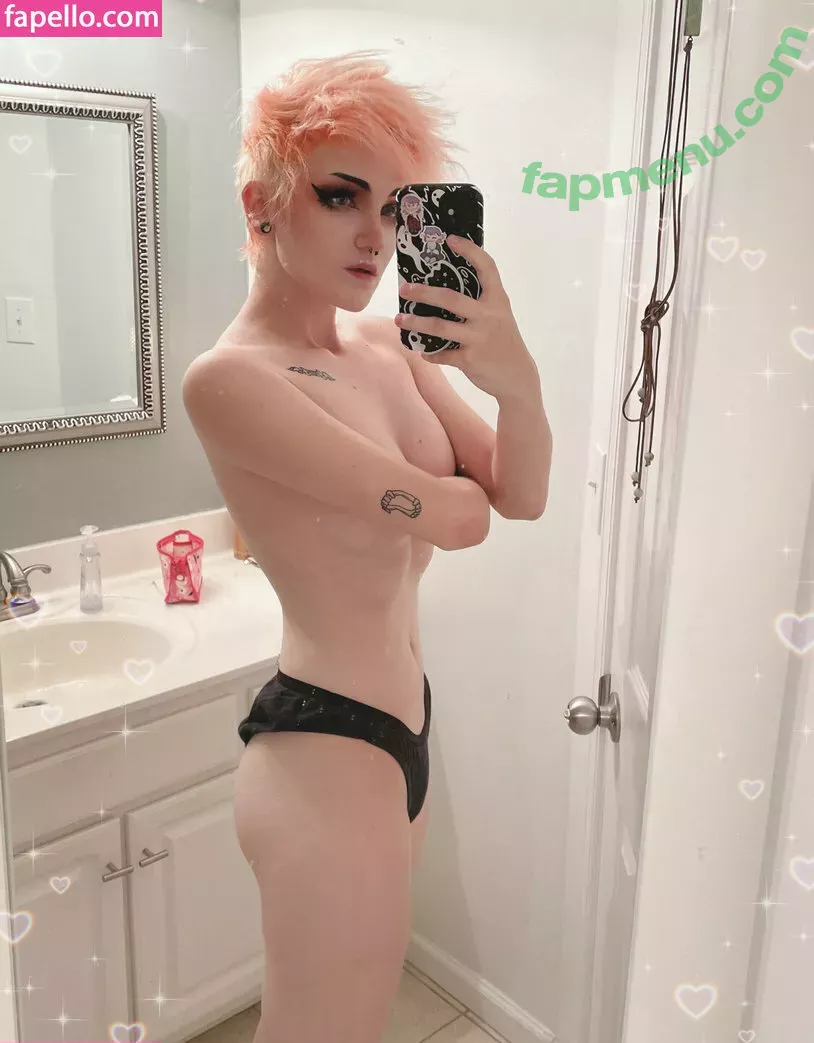 Nonbinate nude photo #1173 (M Blackburn)