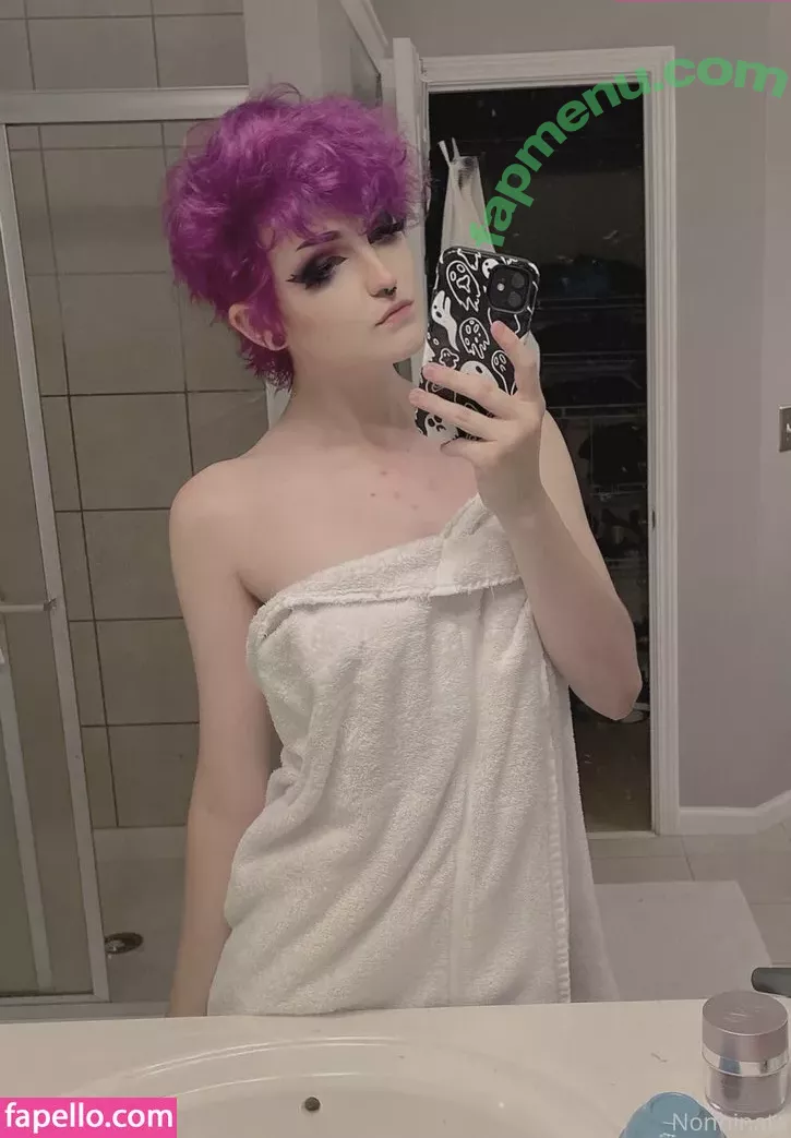 Nonbinate nude photo #1180 (M Blackburn)