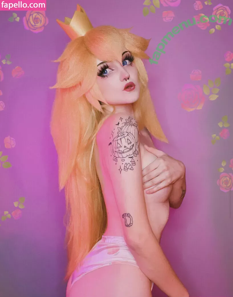 Nonbinate nude photo #1224 (M Blackburn)