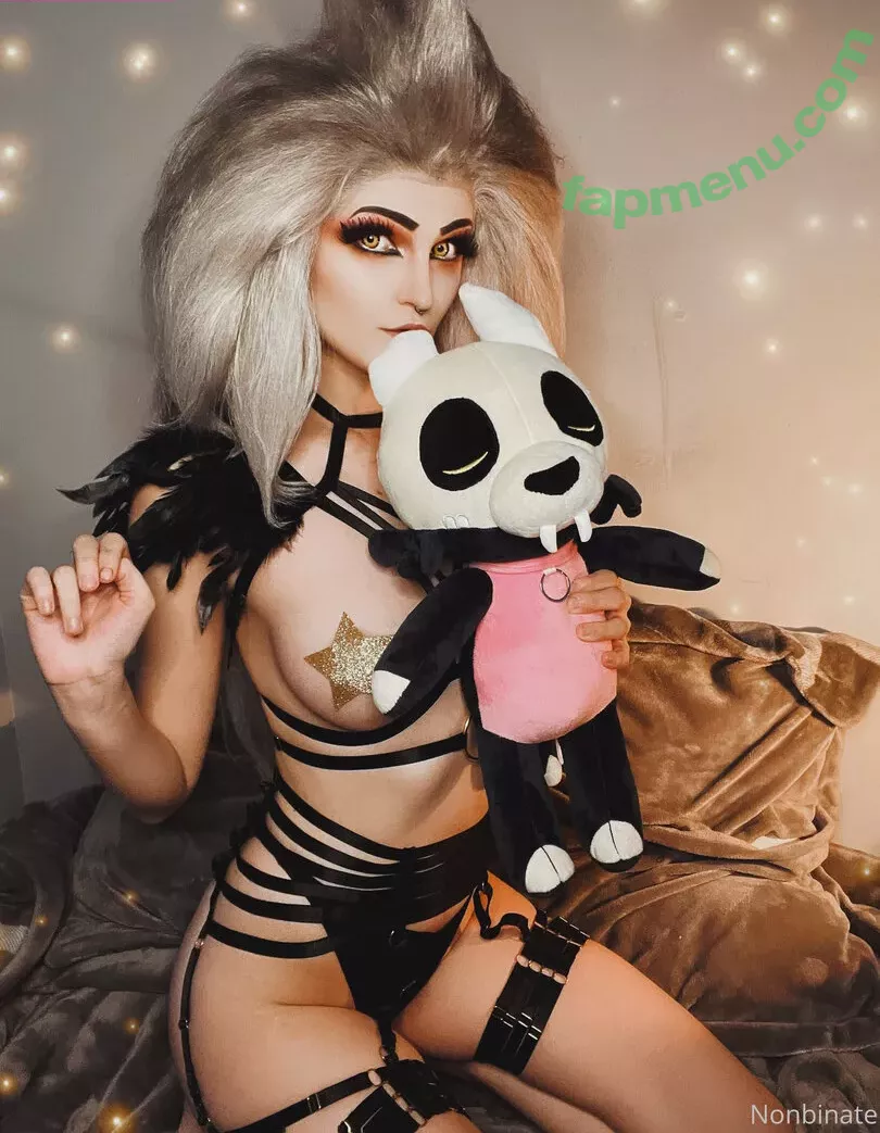 Nonbinate nude photo #1331 (M Blackburn)