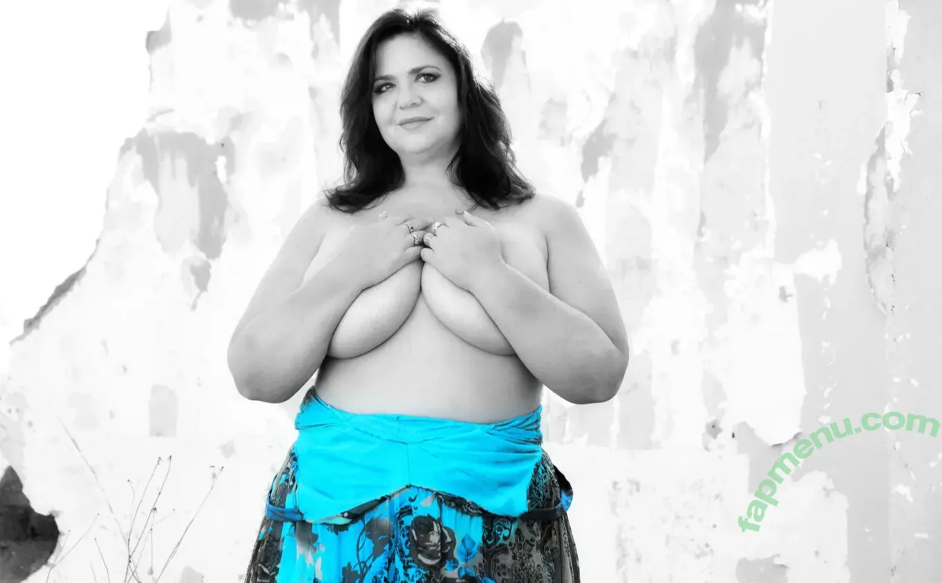nonnie_40dd nude photo #0070 (Nonnie 40dd)