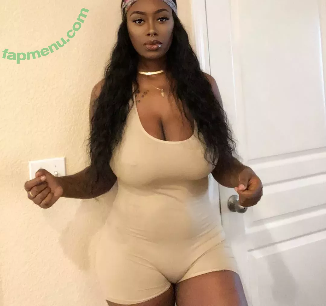 NonnieBaby nude photo #0008 (itsNonnieBaby)