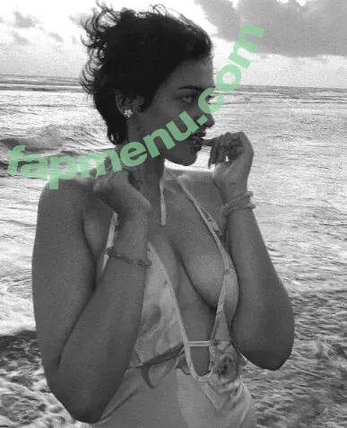nonusphere nude photo #0004 (Simran Poonia)