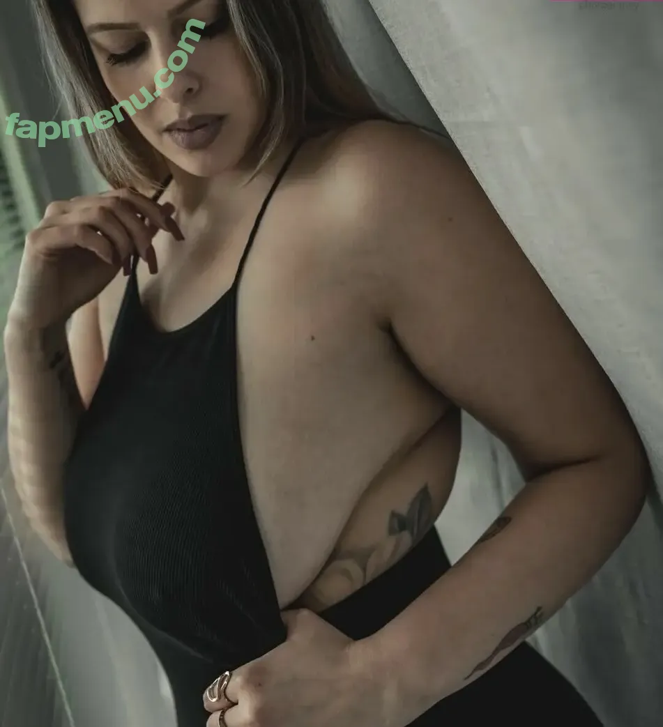 Nonvaleamorsi nude photo #0109 (deidaddelaspatas)