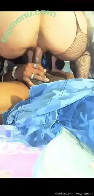 nonya.biznitch / darealnxs nude photo #0012
