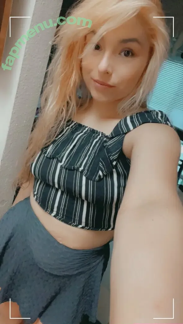 nonya.biznitch nude photo #0030 (darealnxs)