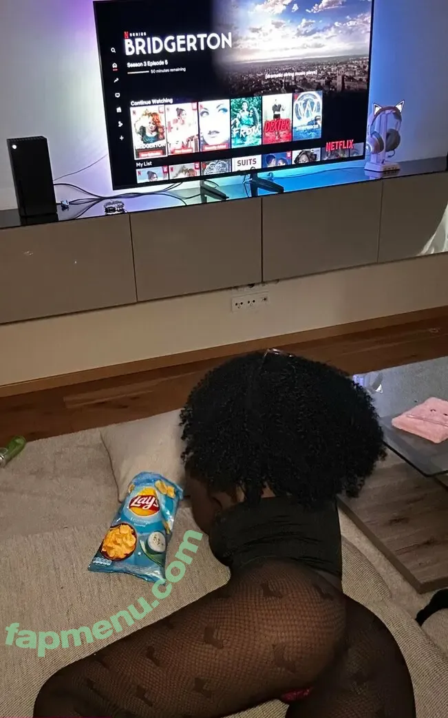 noobitt2 nude photo #0092 (nicolenoobitt)