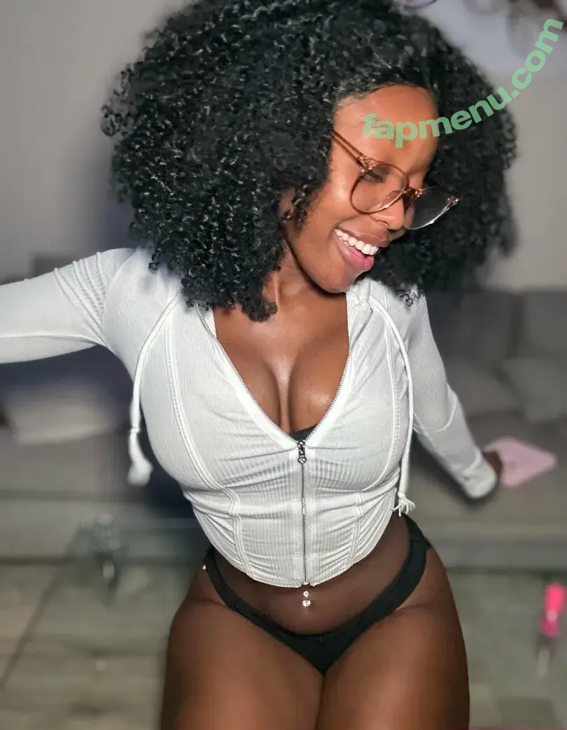 noobitt2 nude photo #0098 (nicolenoobitt)