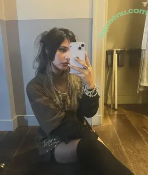 Noodlenom / Noodlenom (Pokelawls girlfrien / blahgigi / purlypearl nude photo #0011