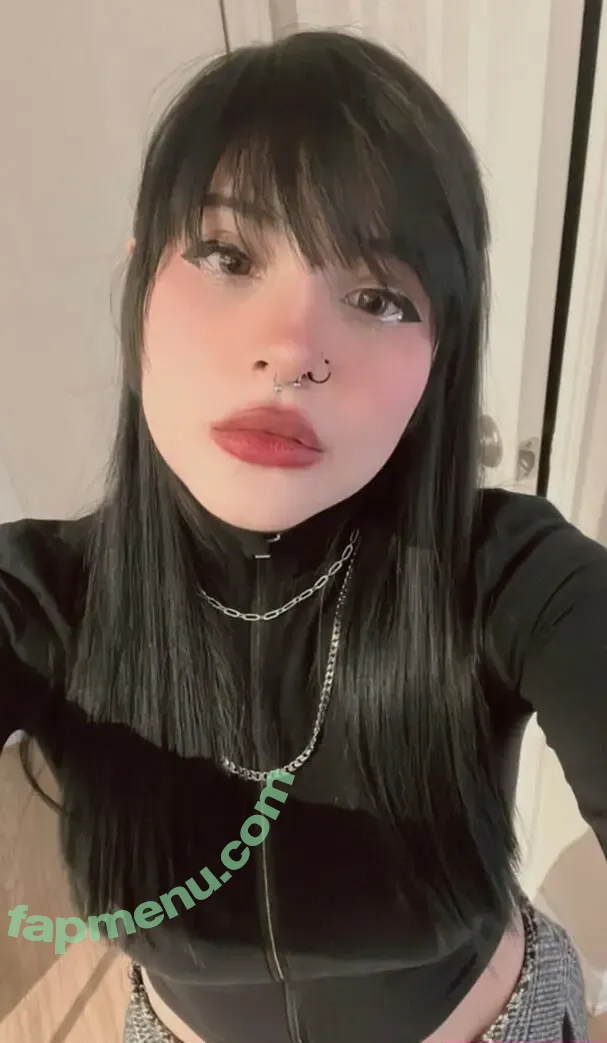 Noodlenom nude photo #0008 (Noodlenom (Pokelawls girlfrien / blahgigi / purlypearl)