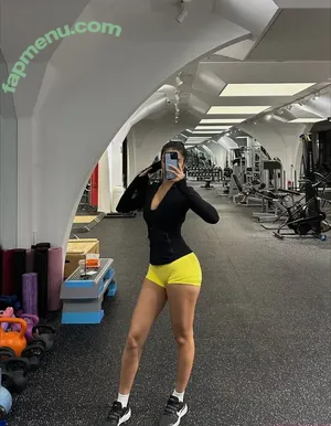 nopearii / Ari / noeeeliiiiia nude photo #0472