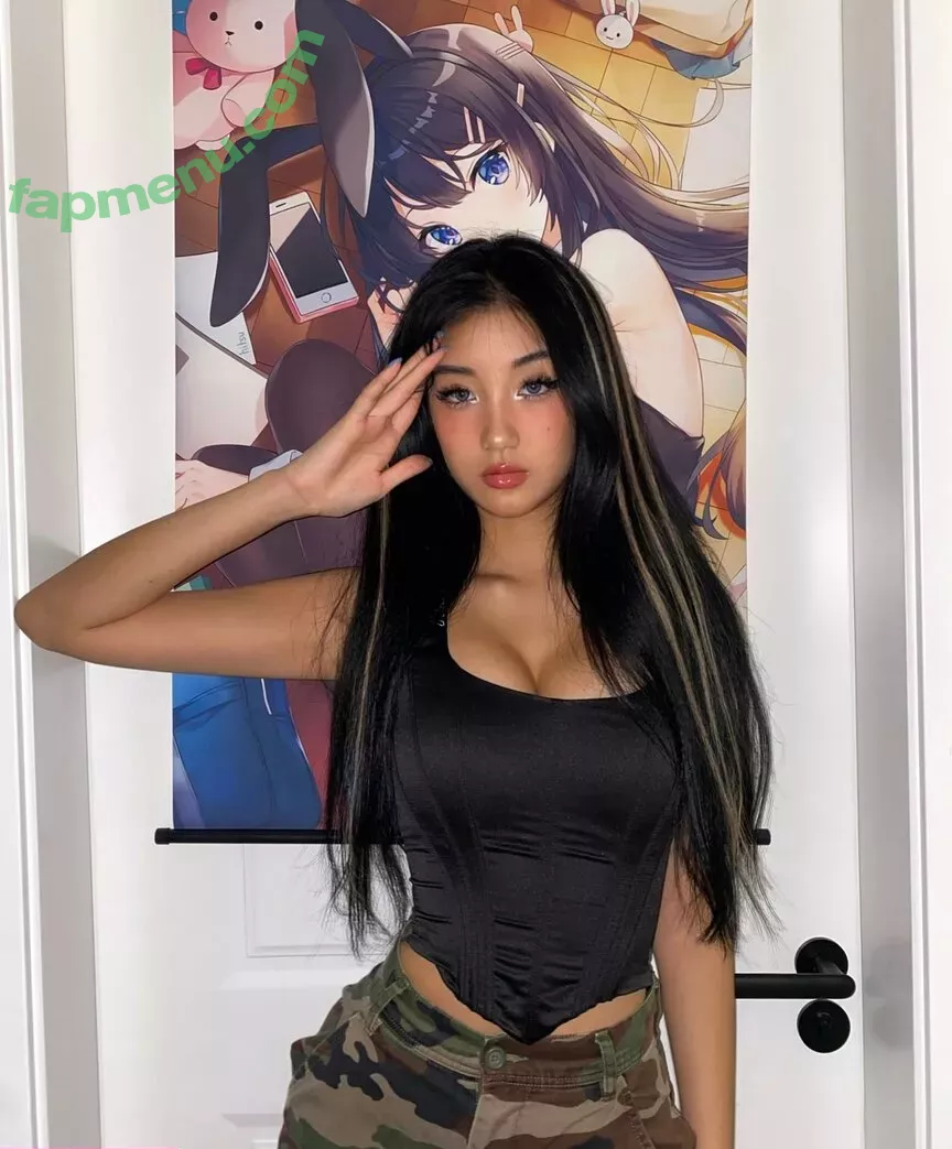 nopearii nude photo #0012 (Ari / noeeeliiiiia)