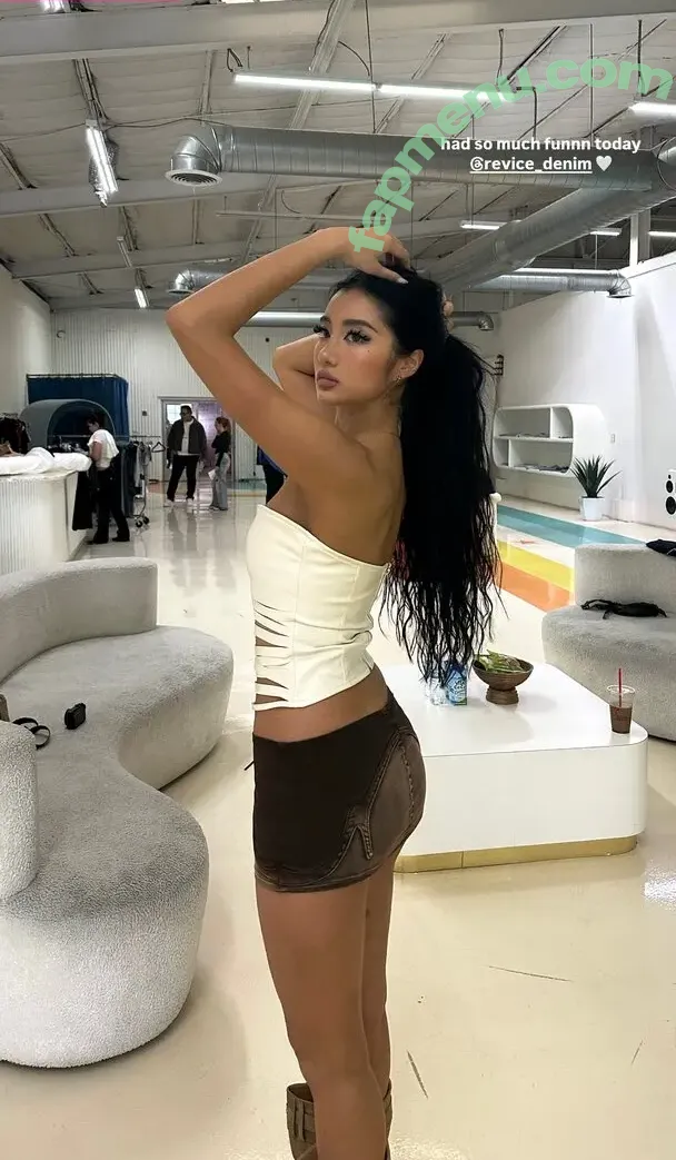nopearii nude photo #0336 (Ari / noeeeliiiiia)
