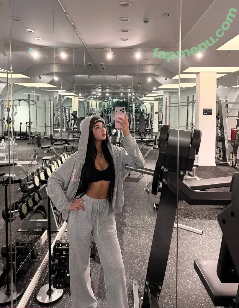 nopearii nude photo #0466 (Ari / noeeeliiiiia)