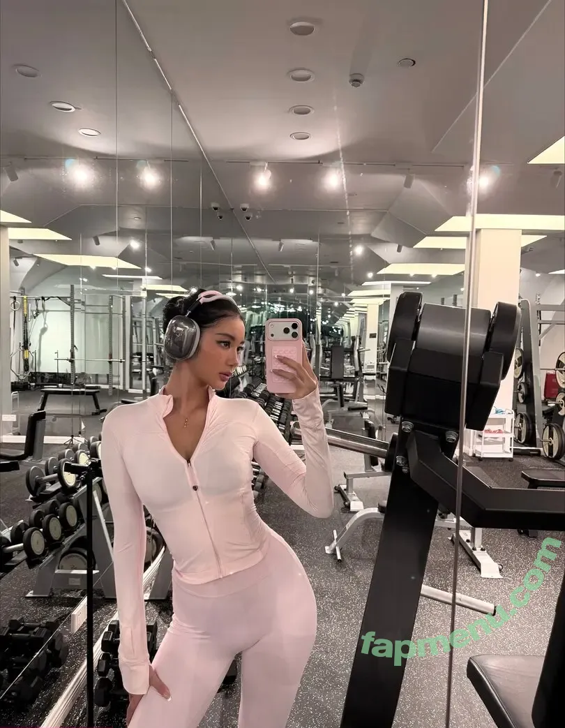 nopearii nude photo #0470 (Ari / noeeeliiiiia)