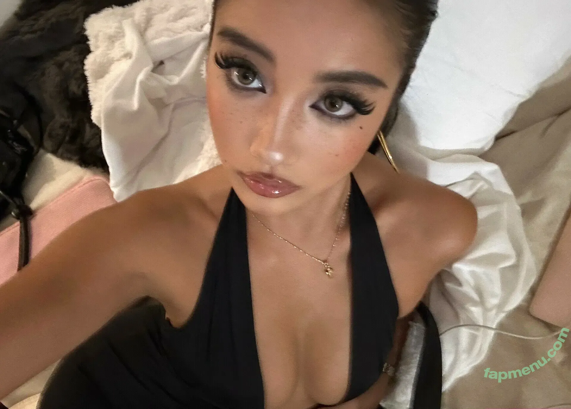 nopearii nude photo #0475 (Ari / noeeeliiiiia)